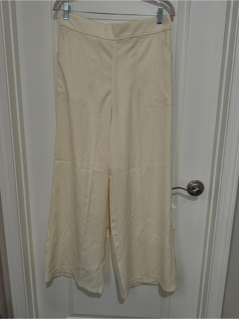 NWOT Max Studio Ivory Elastic Waist Wide-Leg Pants